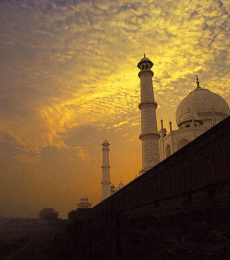 Sunset at Taj Mahal in India