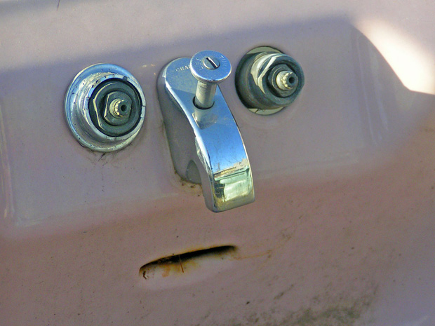 The sad water tap
