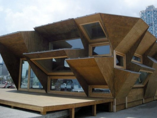 A wooden house self-sufficient in energy using solar power