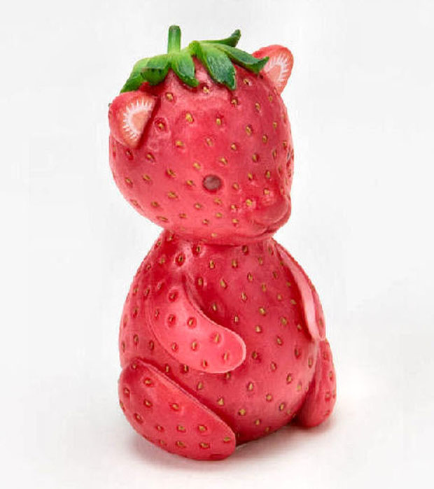 A bear Sculptures made From strawberry
