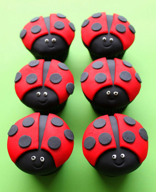 Pretty ladybugs cupcake