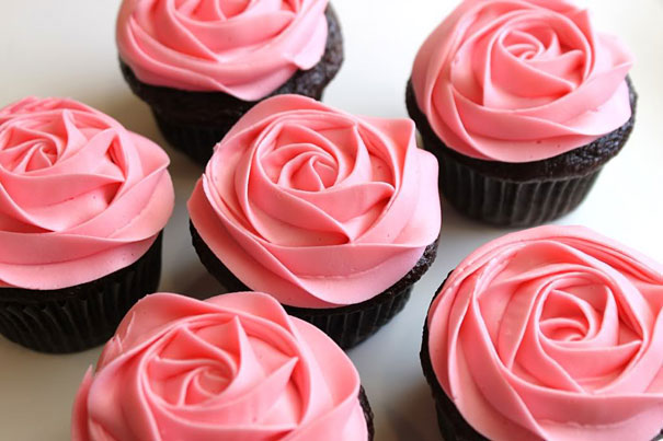 Flower shaped cupcakes