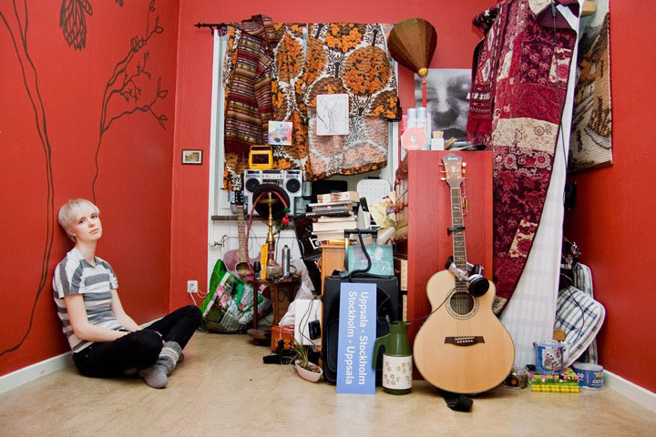 Discover The Portraits Of 9 Persons With Everything They Own