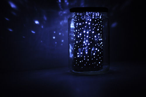 6. Easy to make this lightening lamp for the starry summer night