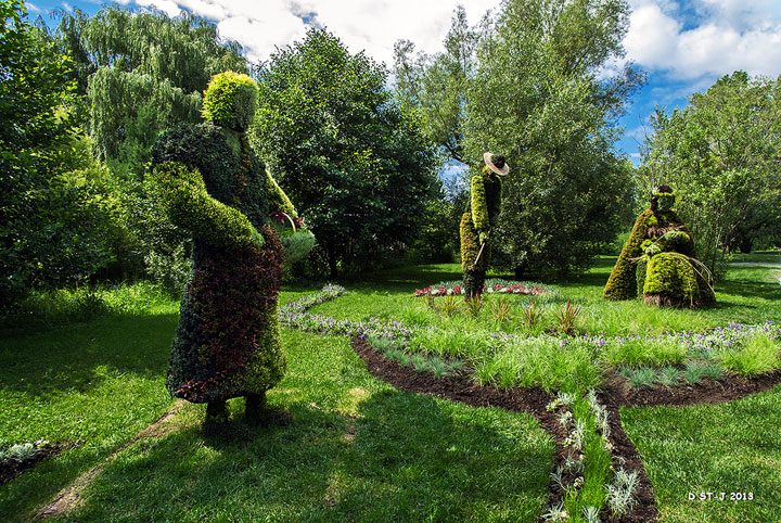 Mosaïcultures Internationales de Montréal: Amazing Plant sculptures in Montreal Gardens 