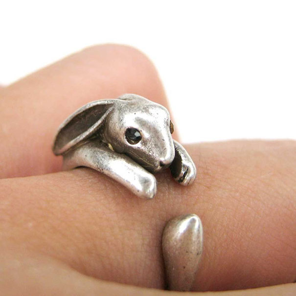 Amazing and unique Ring design With A Rabbit Design