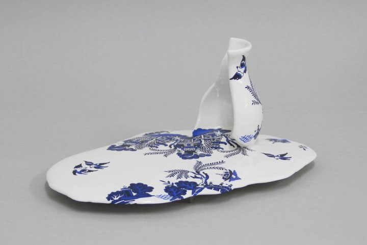 Nomad Patterns: Amazing Molten Porcelain Artwork Of Livia marin