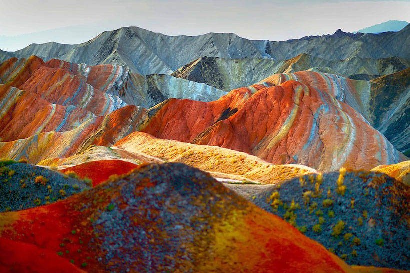 Discover The Most Spectacular Colored Mountains In The World (Photo