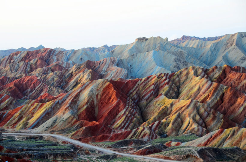 Discover The Most Spectacular Colored Mountains In The World (Photo