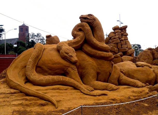 Mind Blowing Sculptures Made Entirely Of Sand-Suzanne Ruseler