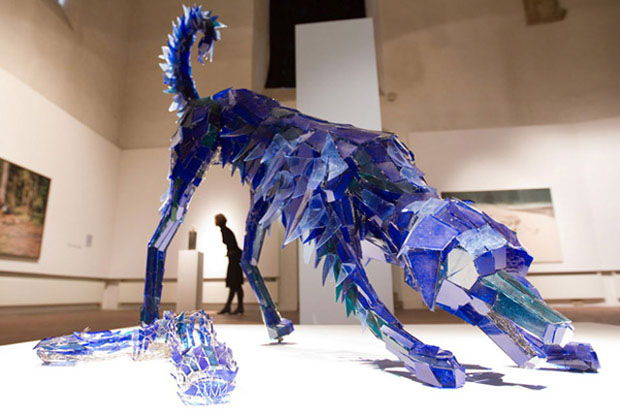 Amazing Animal Sculptures Made From Shards Of Glass 