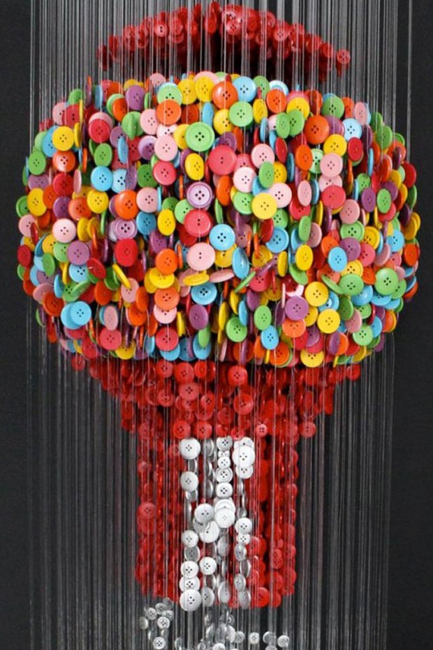 Artist Creates Beautiful Hanging Artworks Using Simple Button