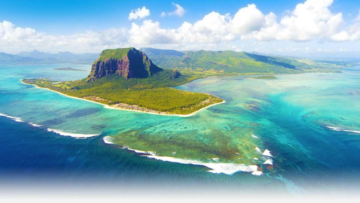 Mauritius: The Dazzling Illusion Of A Fascinating Waterfall That Flows Under The Ocean