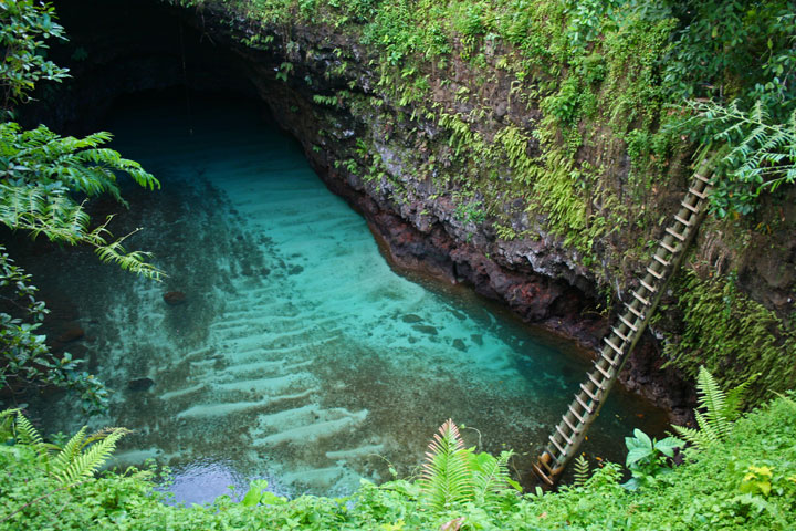 An Incredible Inground Natural Swimming Pool In The Middle Of Pacific