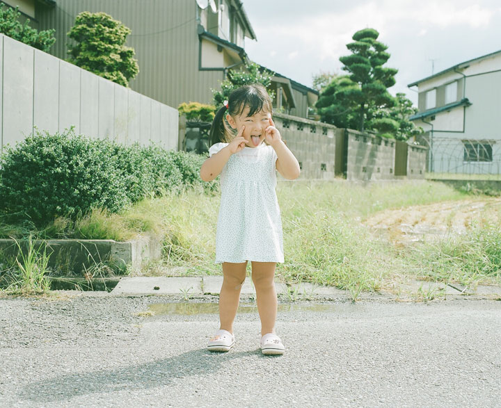 Photographer Nagano Toyozaku realizes A series of portraits with daughter girl as hero