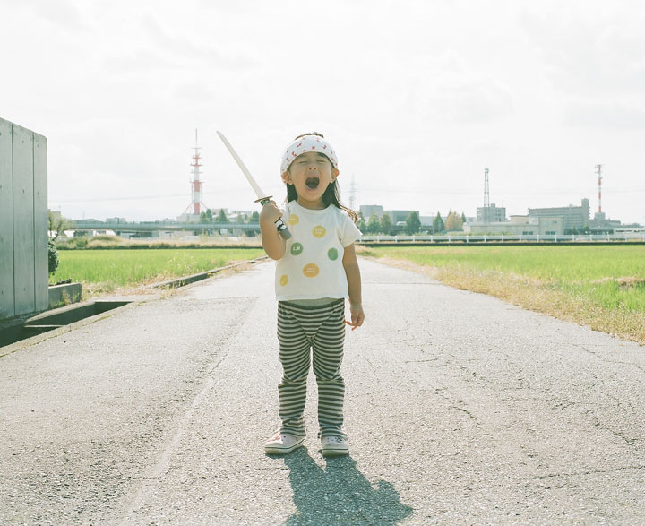 Photographer Nagano Toyozaku realizes A series of portraits with daughter girl as hero