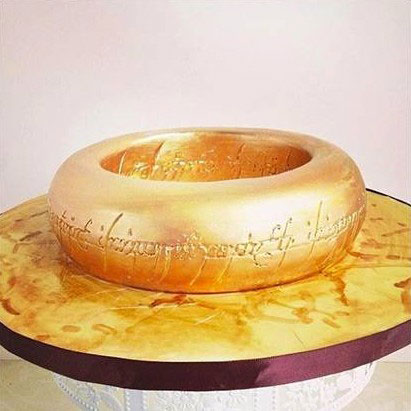 The Lord of the Rings Cake-Original Cake Designs For The Passionate Of Geek Culture -15
