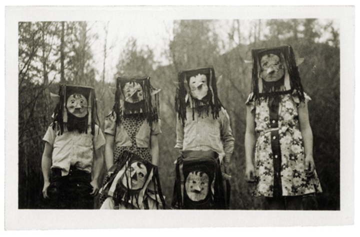 The Very First Scary Halloween Photographs From History 