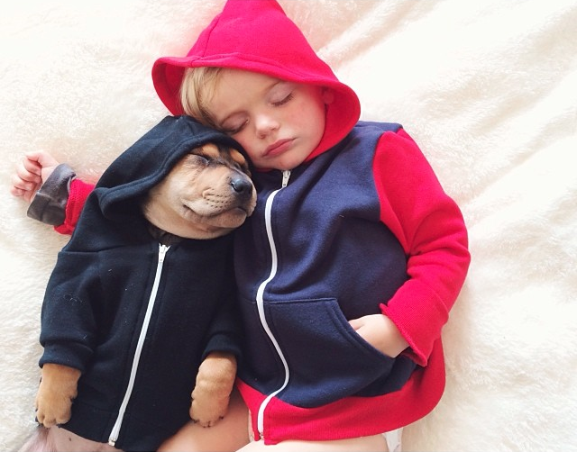 Jessica A stunning Series Of Photograph Immortalizes The Friendship Between A Baby And A Puppy-5