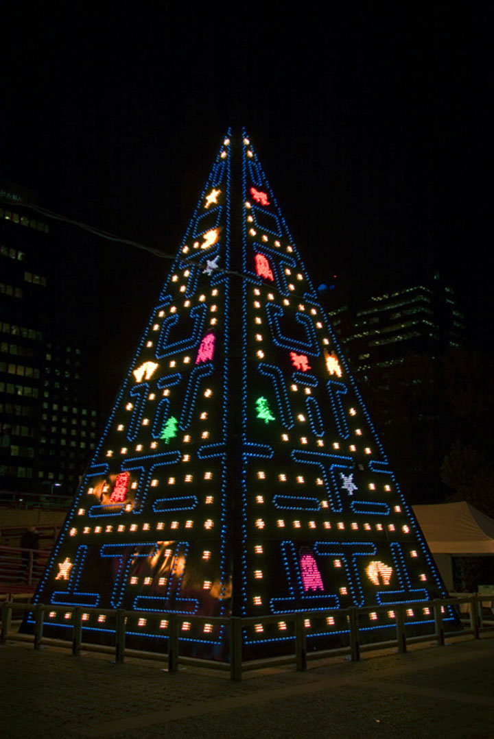 Pac-Man Christmas tree-Most Wacky And Non-Traditional Christmas Trees -3