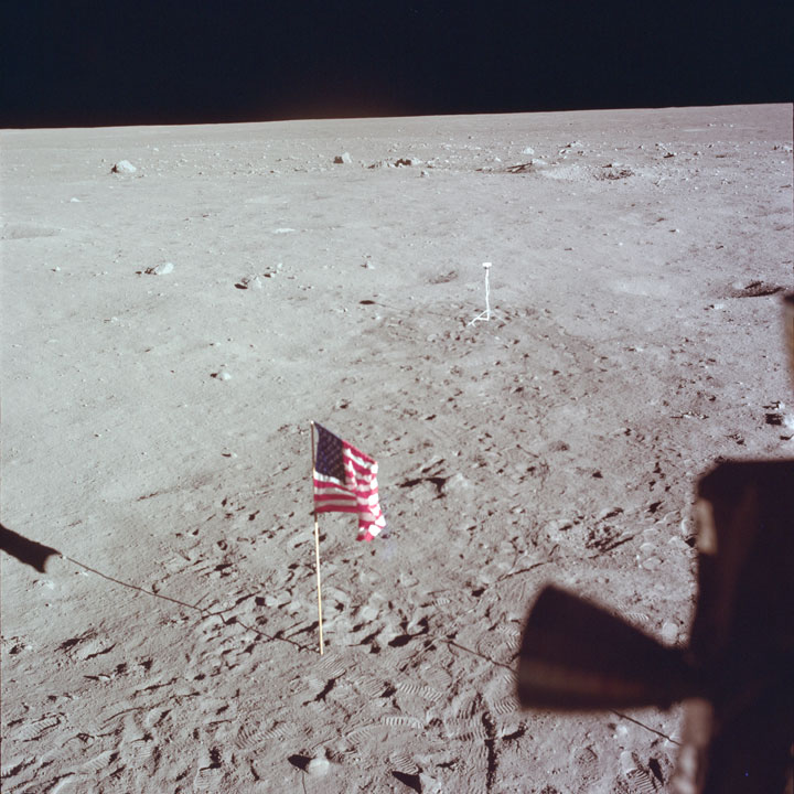 1407 unpublished photos of the Apollo 11 mission Flight to moon after more than 40 years by NASA-17