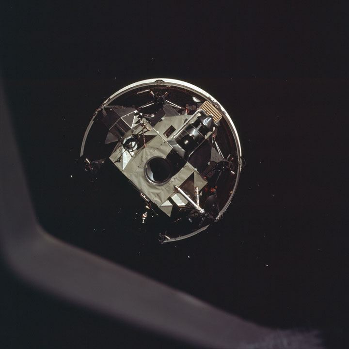 1407 unpublished photos of the Apollo 11 mission Flight to moon after more than 40 years by NASA-5