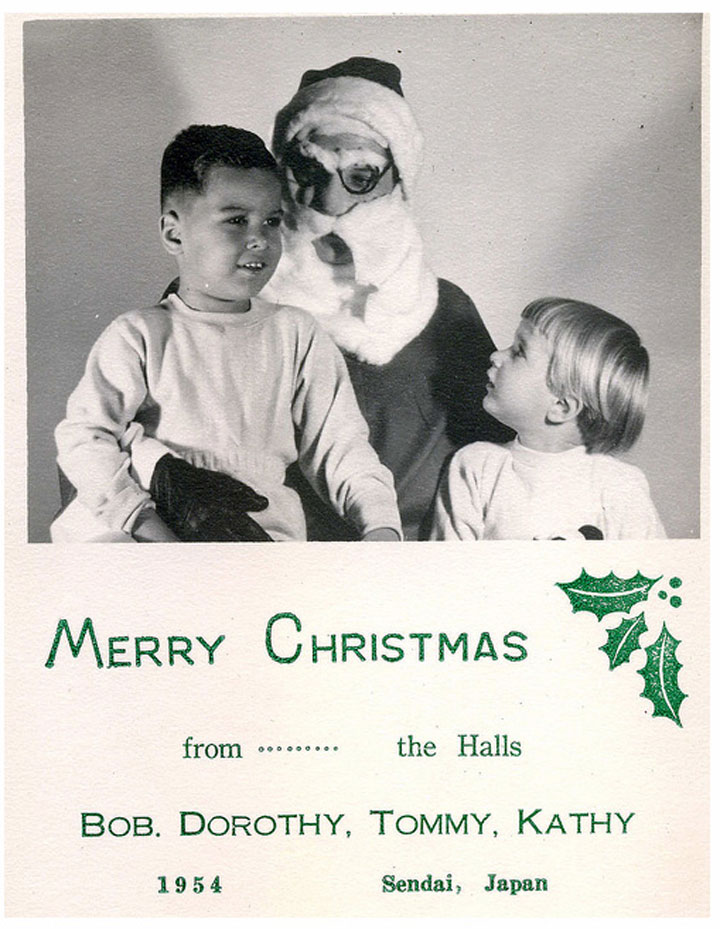 Discover The 23 Most Creepy Santa Photos From The Past-1