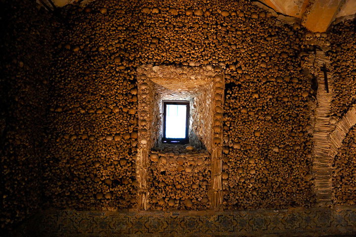 Top 14 Creepy Monuments Erected With Human Bones And Skulls-21