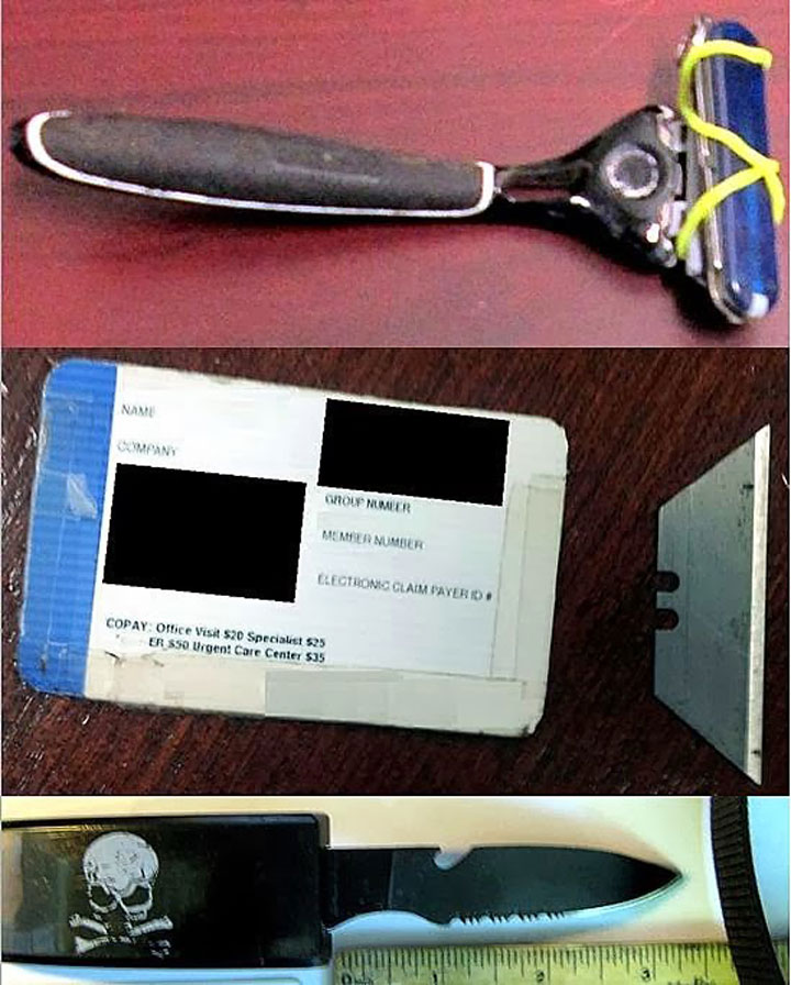 A credit card with razor blade-Unusual Types Of Arms Captured At The U.S. Airports-10