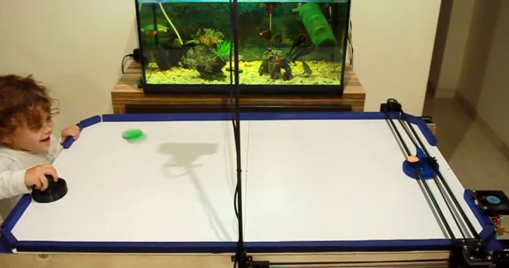 A Passionate Of Air Hockey Turns 3D printer Into A Ruthless Robotic Opponent-4