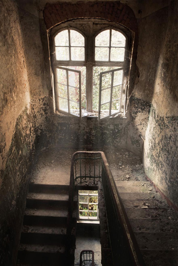 Creepy remains Of Abandoned Hospital where once hitler was treated-2