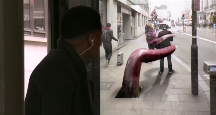 Incredible Bus Stop Shelters Uses Augmented Reality To Stun The Passengers (Video)-5