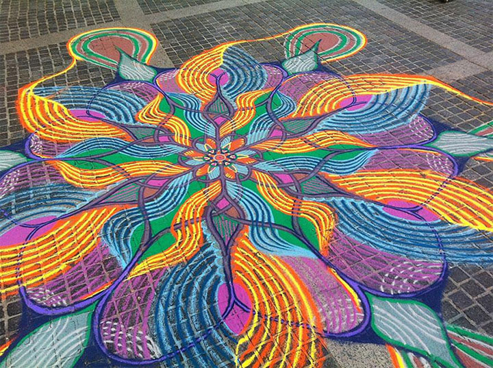 A Street Artist Makes A Series Of Mesmerizing Drawings Using Colored Sand-1