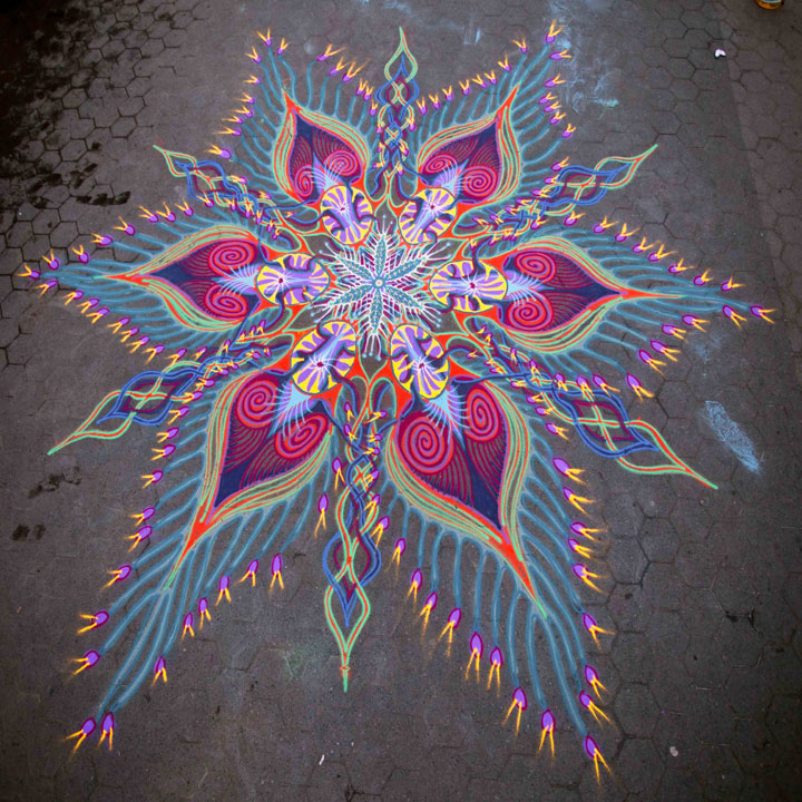 A Street Artist Makes A Series Of Mesmerizing Drawings Using Colored Sand-5
