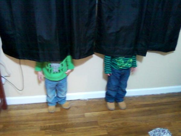 Top 20 Children Playing Hide and Seek Really Badly -2