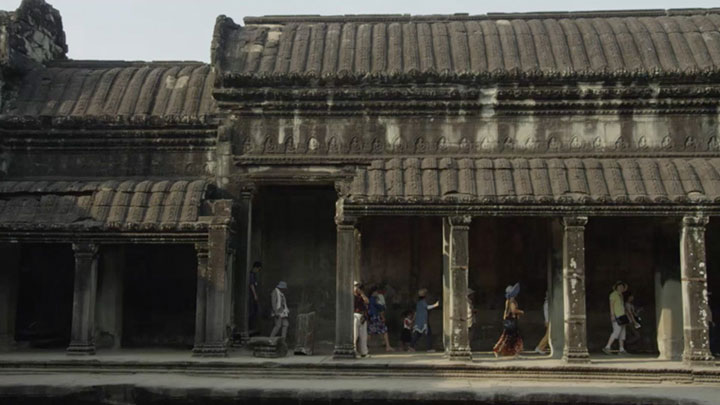 Google Street View Takes You To The Gigantic Temples of Cambodia-1