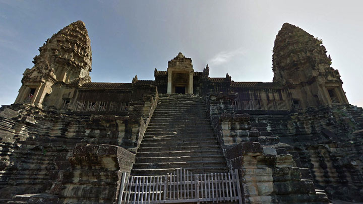 Google Street View Takes You To The Gigantic Temples of Cambodia-17