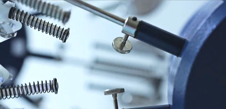 Discover The Extraordinary Precision And Accuracy Of Mechanical Watchmakers-9