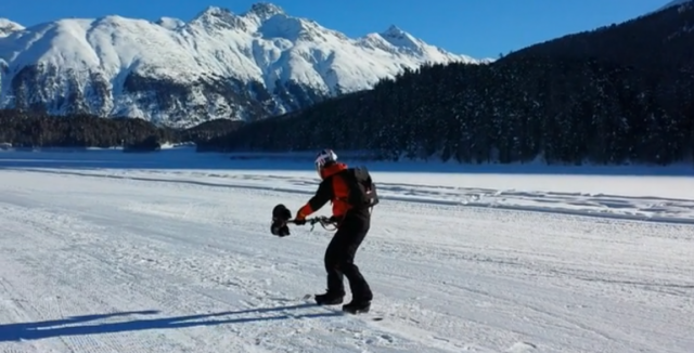 Thruster for skating on the ice