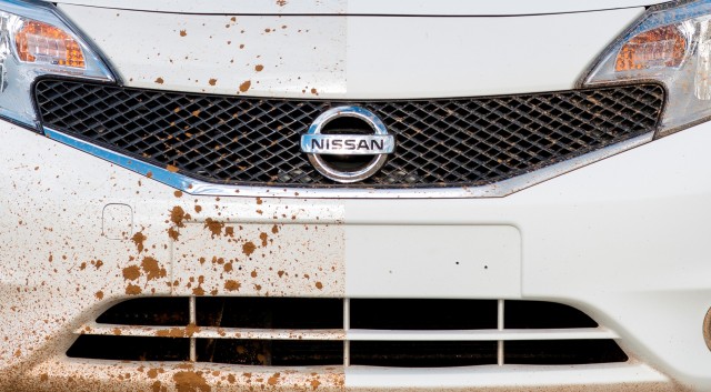world's 1st self cleaning car