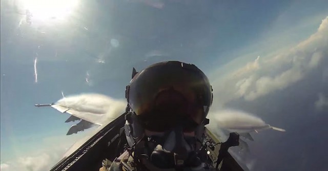 Place Yourself In The Cockpit Of A Fighter Plane Flying Over Japan (Video)-