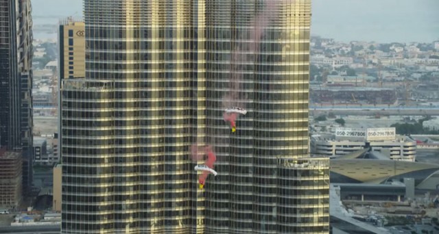 Two French Make World Record By Jumping From World's Highest Tower (Video)-9