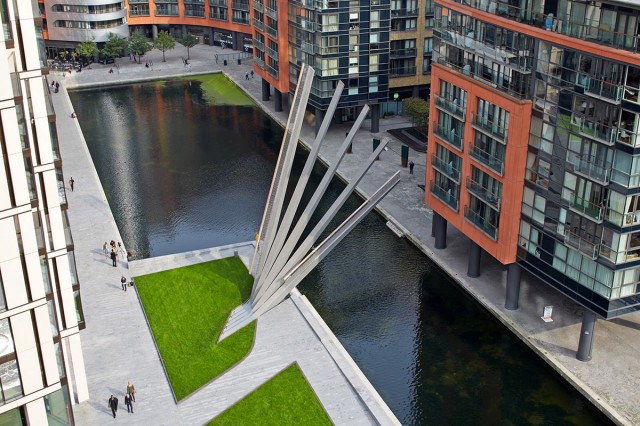 Paddignton Bridge: This Unusual London Bridge Opens Like A Fan-