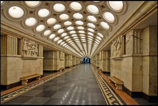 The Architecture And Beauty Of Moscow's Metro System Will Surely Blow You Away-2