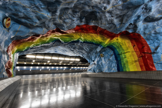 Stadion station in Stockholm, Sweden-25 Most Beautiful Subway Stations Around The World (Photo Gallery)-18