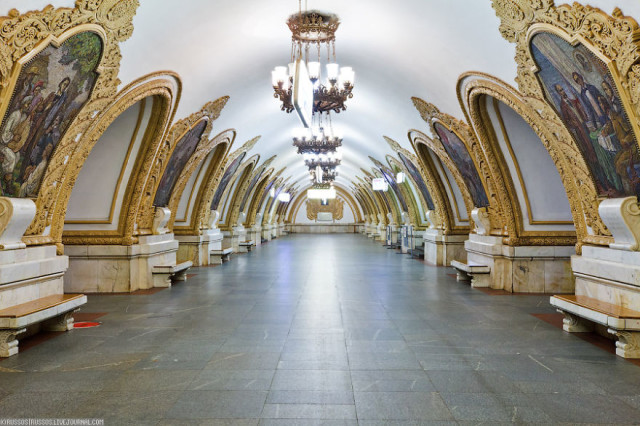 Moscow-25 Most Beautiful Subway Stations Around The World (Photo Gallery)-4