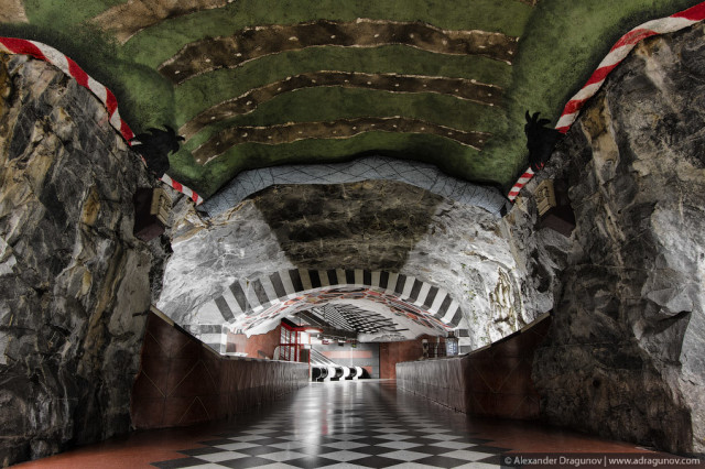 Kundstradgarden station in Stockholm, Sweden-25 Most Beautiful Subway Stations Around The World (Photo Gallery)-7