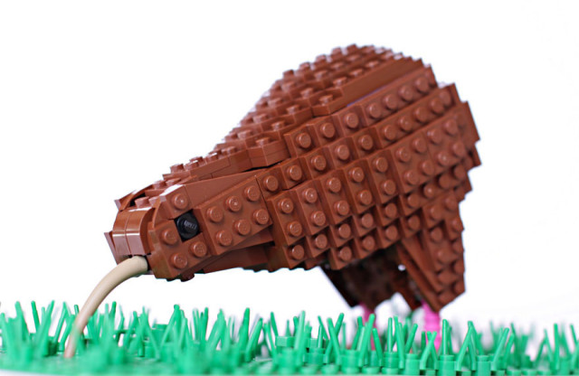 Amazing Bird Models Made Using Simple LEGO Bricks-13