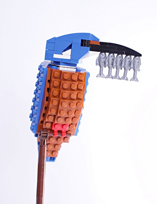 Amazing Bird Models Made Using Simple LEGO Bricks-2