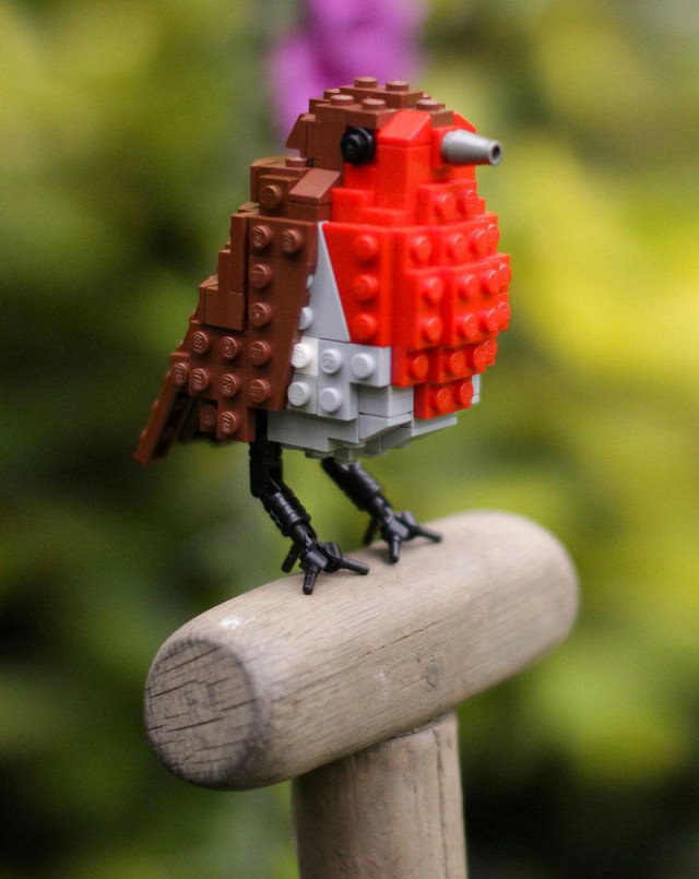 Amazing Bird Models Made Using Simple LEGO Bricks-8